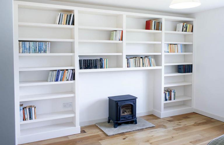 Contemporary white built in bookshelves | Built in Solutions